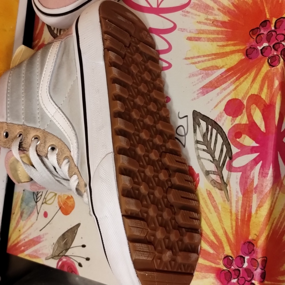 Vans - Picture 10 of 10